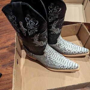 Snake skin cowboy boots